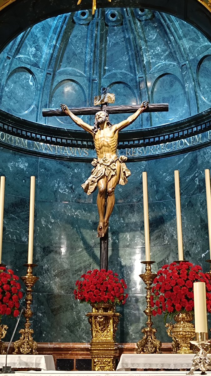 CoroSoledad_'s tweet photo. 🔴 El pasado martes acompañamos a nuestra @HdadSantiago en su peregrinación a la Basílica del Santísimo Cristo "El Cachorro", con motivo del Año Jubilar.
Al día siguiente, estuvimos en la Misa que se celebró en el centro de la Obra social Nuestra Señora de la Soledad. https://t.co/TIXrD9ye4Y