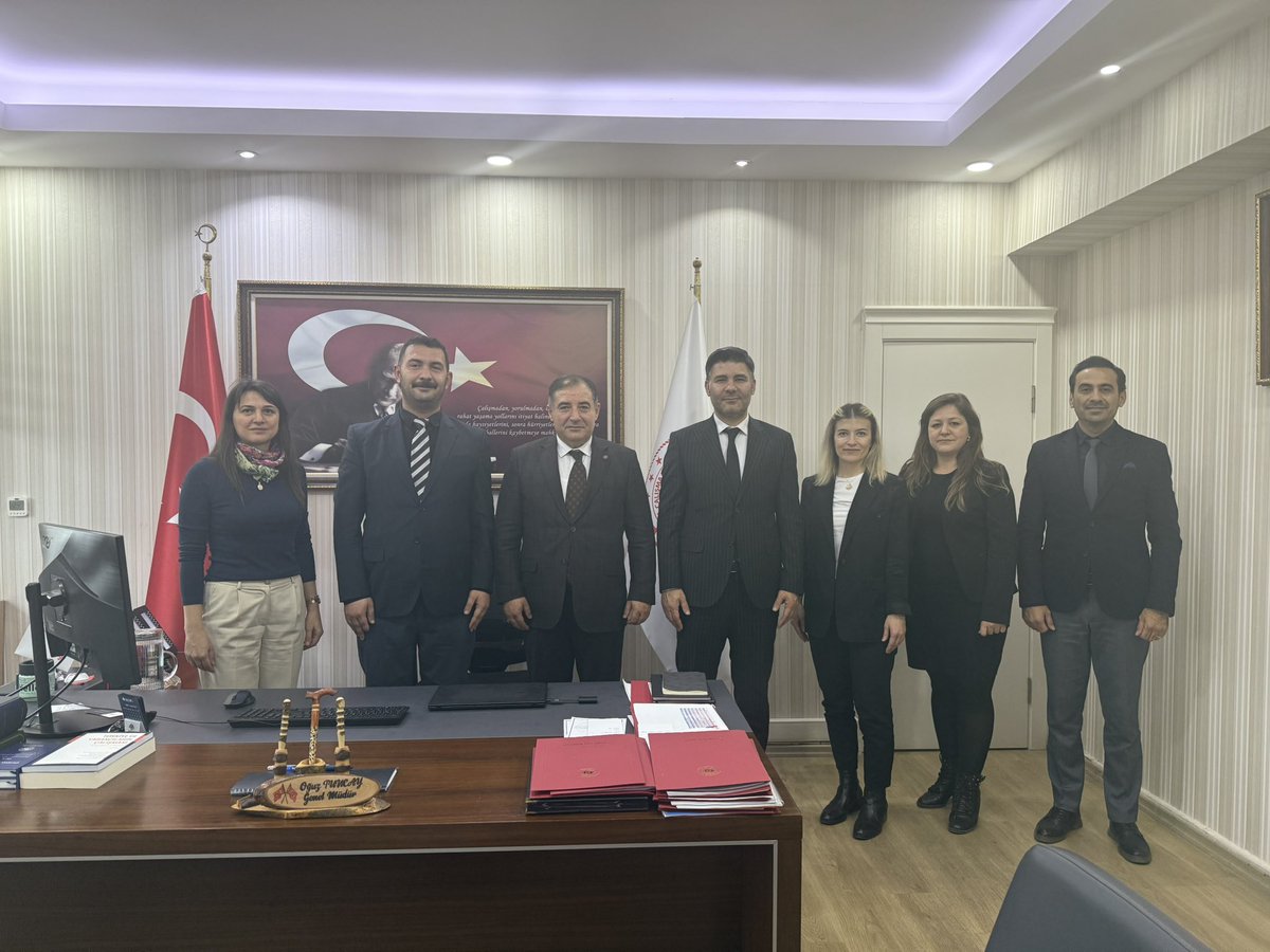 📍 Çalışma ve Sosyal Güvenlik Bakanlığı

Yönetim Kurulumuz, Çalışma ve Sosyal Güvenlik Bakanlığı Çalışma Genel Müdürlüğü görevine atanan Sn. Oğuz Tuncay’ı ziyaret ederek hayırlı olsun dileklerini iletti.

Nazik kabulleri için Sayın Genel Müdürümüze teşekkür eder, yeni görevinde