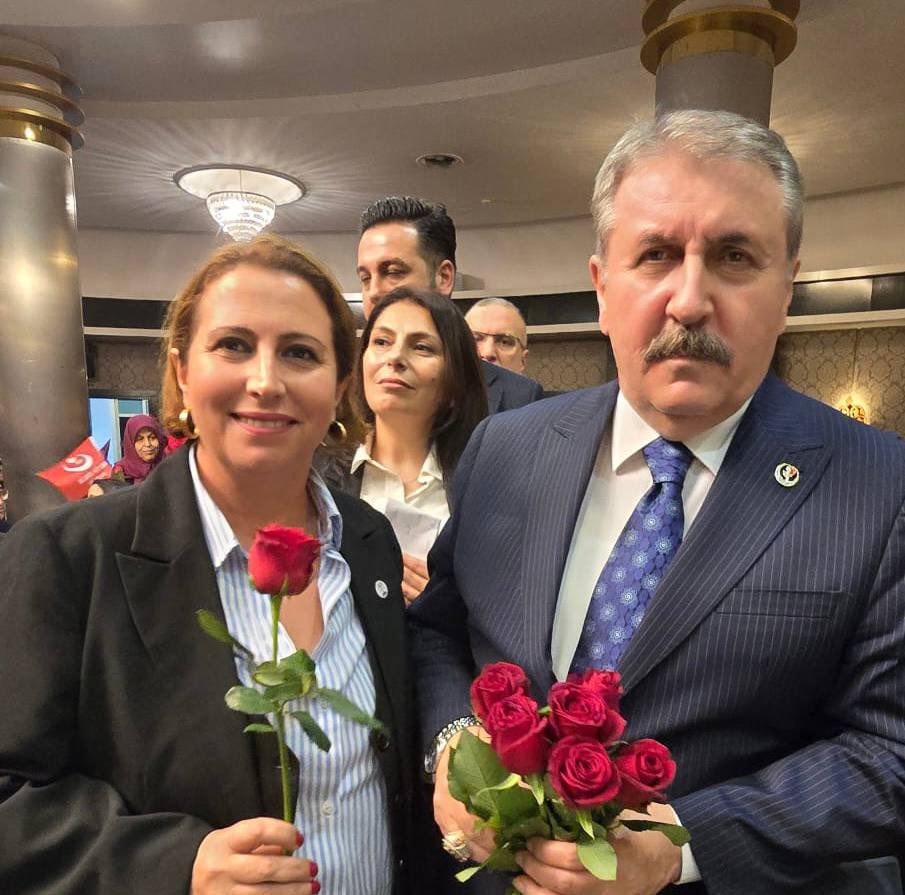 BÜYÜK BİRLİK PARTİSİ GENEL BAŞKANI
SAYIN MUSTAFA DESTİCİ BEYEFENDİYE TEŞEKKÜRLER

5 Aralık Türk Kadınına Seçme ve Seçilme Hakkı’nın 91. yıl dönümü kapsamında düzenlenen anlamlı programa, Emeklilikte Adalet Derneği Genel Başkanımız Sayın Mihriban Uğurlu ve İstanbul Yönetim