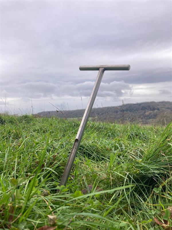 FrontierAg's tweet image. Healthy soil is key for growers—economically, environmentally &amp;amp; agronomically 🌱.  

Measure and manage your soil properties to help you make decisions on soil management and fertaliser.  

Learn more about managing soil health: loom.ly/vhsqIFI

#WorldSoilDay