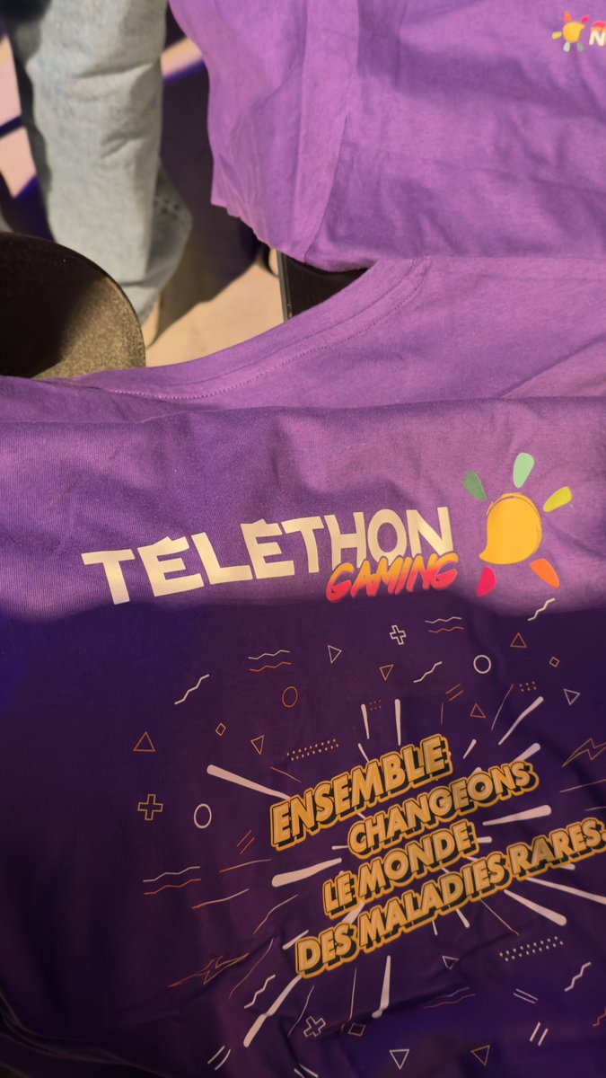 " FLORAMVS tweet media