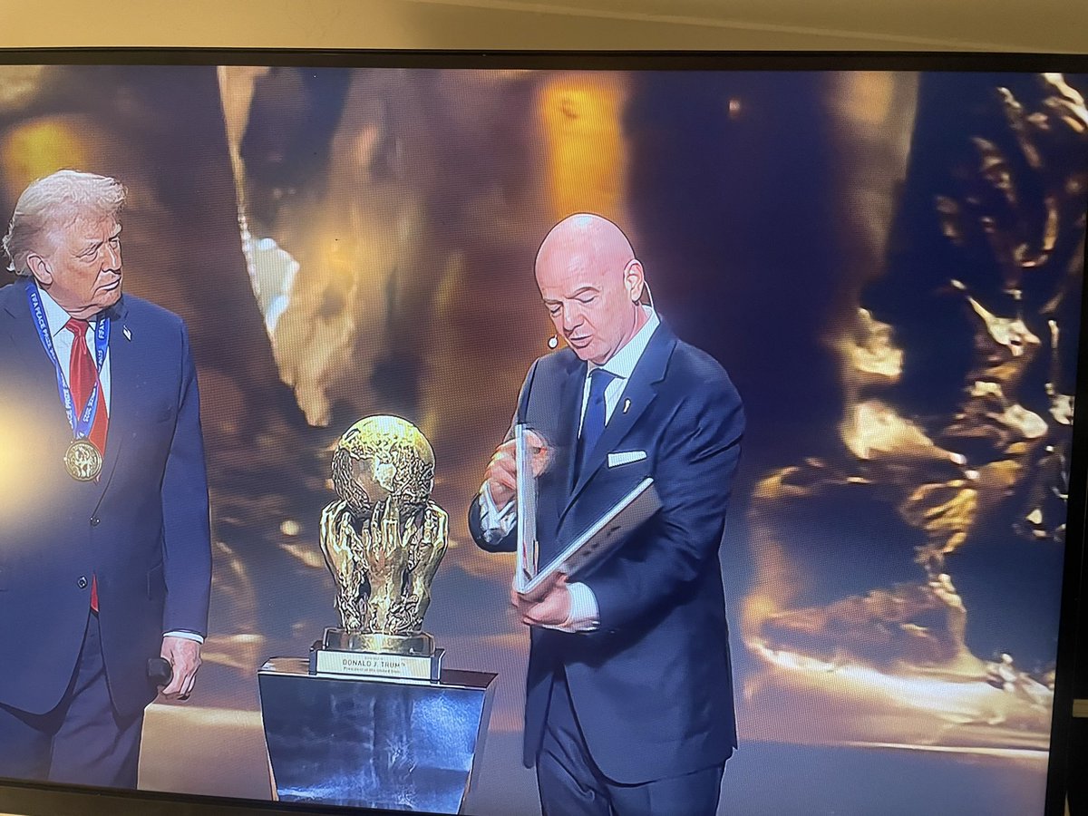 richdurrant's tweet photo. How corrupt are this lot. 
No shame whatsoever.
#FIFAWorldCup https://t.co/q3va0Izp8n
