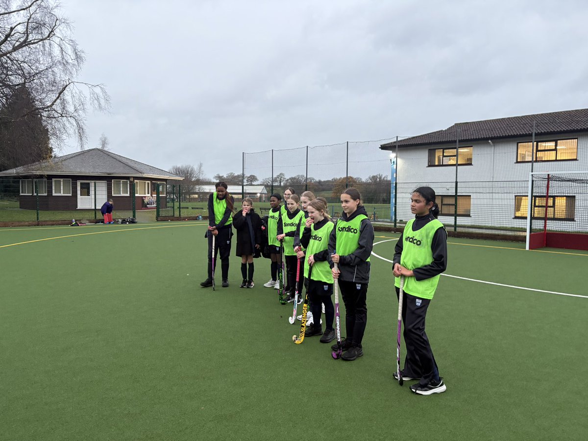 SGSPEDept's tweet photo. Well done to the U12 hockey team who played in their final hockey fixture of the term! Great to see everyone working hard in tough conditions 🌧️ #SGSHockey #SGSDifference https://t.co/LBjp473nro
