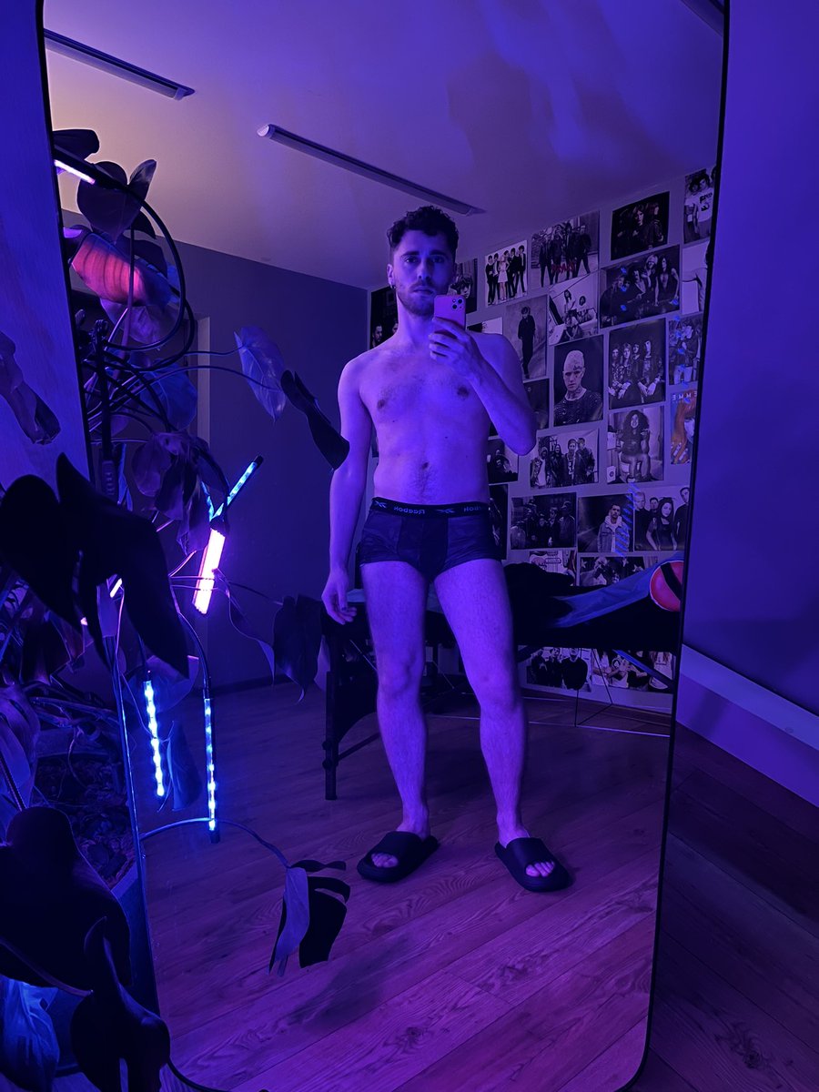 Сходил на массаж, чувствую себя отлично ✨ 
Немного набрал в весе, нравится🙃
Как у вас дела?