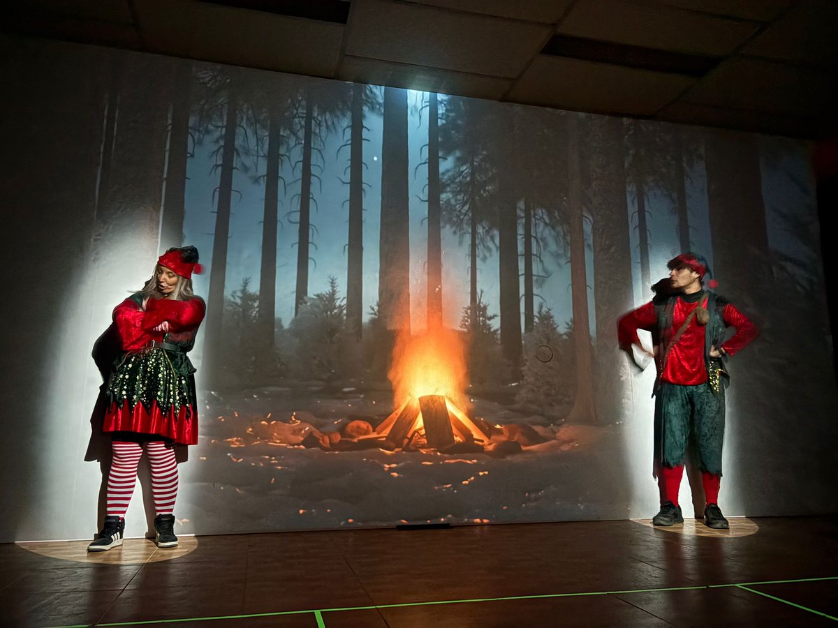 FranciscoQ68794's tweet image. Salida de 1º de primaria a la La Granja de los Cuentos
Un día genial, ya preparando la #navidad
Lo hemos pasado muy bien con cuentos, talleres, historia de #navidad, elfos, juegos, gimkanas y mucho más.
Enhorabuena!!!
#excursiones
#christmasiscoming
#somosdelquevedo