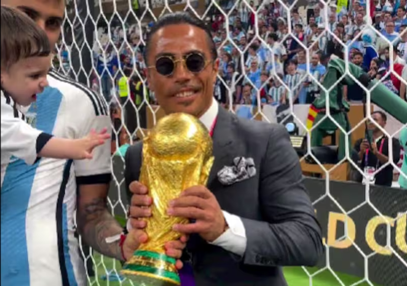 El Profesor tweet media