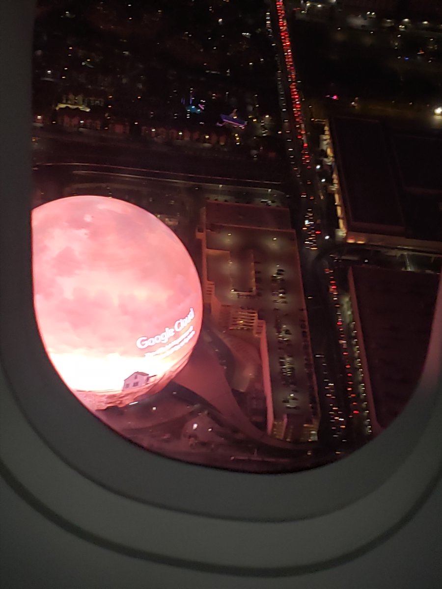 PaulP35637763's tweet photo. Spotted on the way back from #reinvent2025 😂 https://t.co/o1LVgMkENx