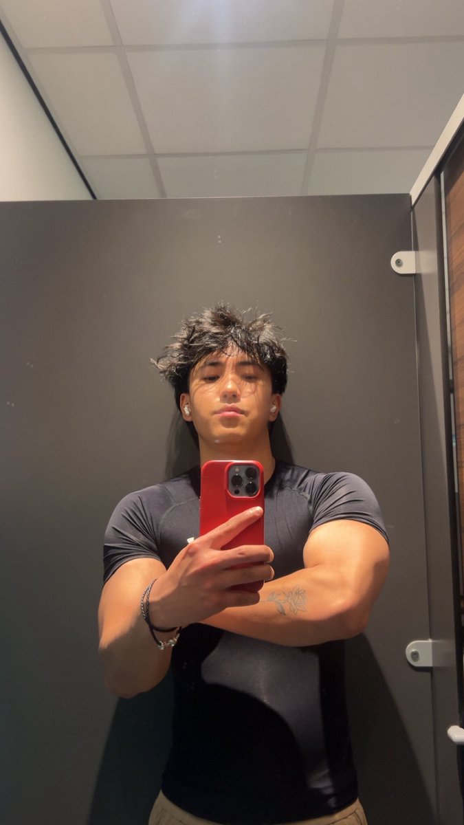 RtSquirrel tweet media