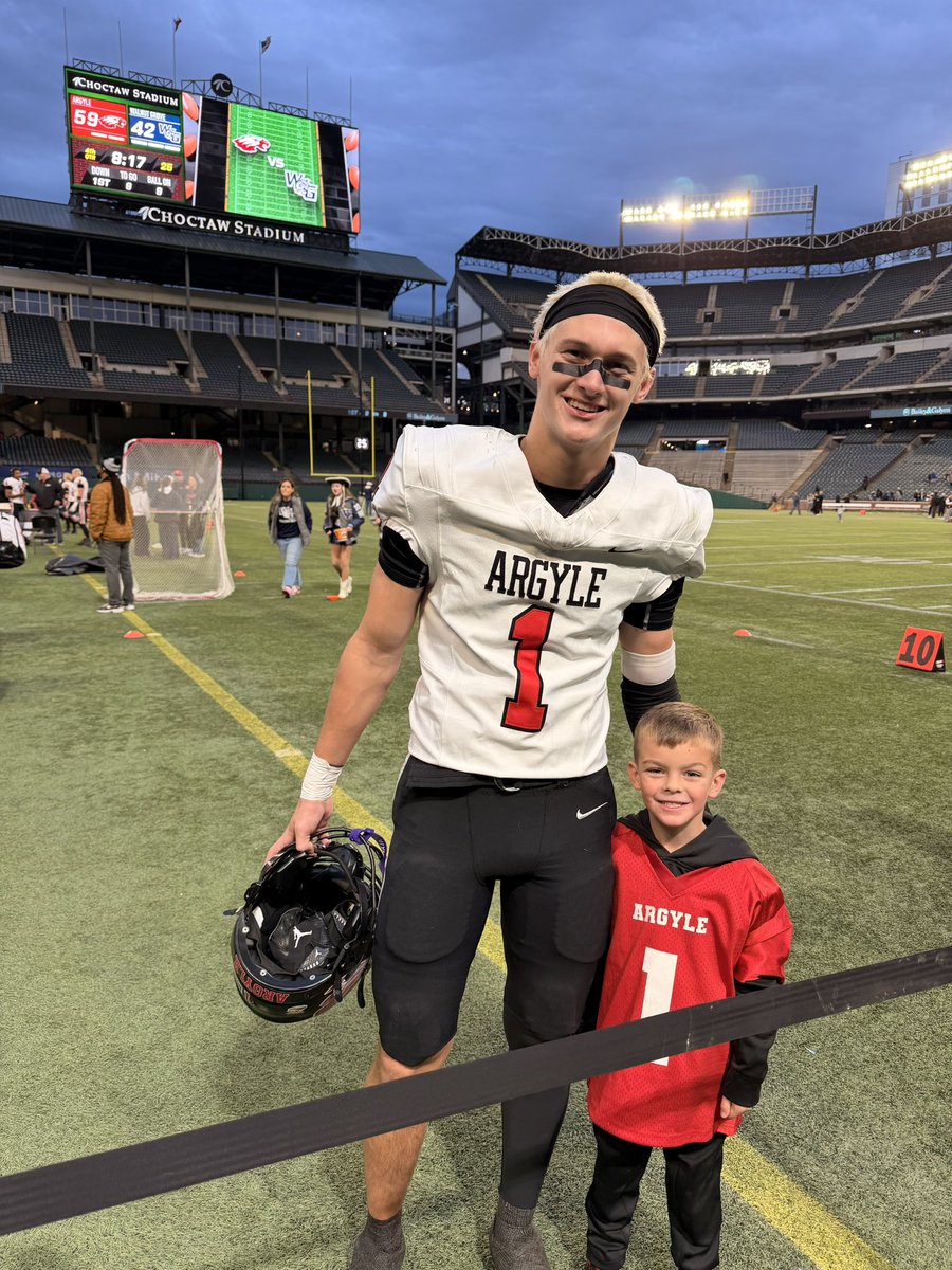 Mandy Thompson tweet media