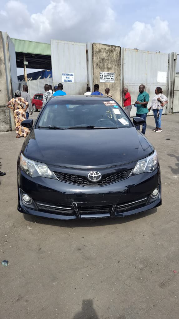 MinkailAutosLtd's tweet photo. Feeds from port. Toyota Camry SE Accident Free now cleared and available for sale as it is. https://t.co/FRPXrnt9ZZ