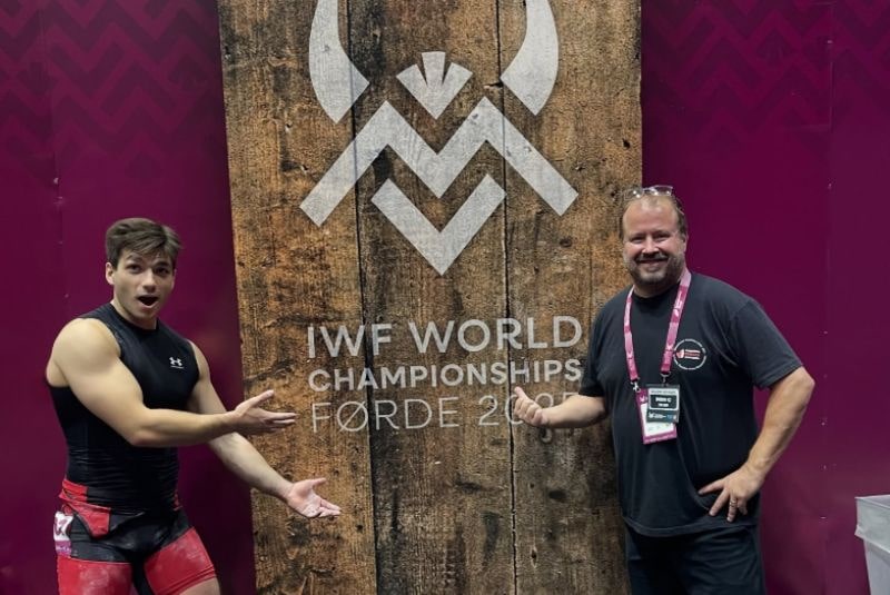 Un étudiant en droit capable de soulever 323 kilos raconte comment discipline et performance sportive influencent sa carrière juridique…

droit-inc.com/conseils-carri…