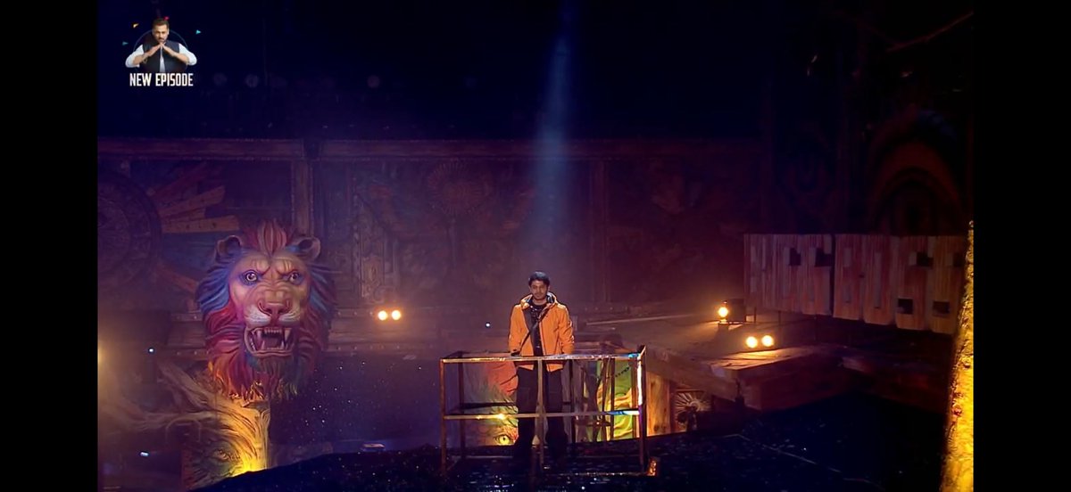 gauravkifangirl's tweet photo. “KHAUF” — Bigg Boss decoded it perfectly.
 From day one, every contestant carried the Khauf of #GauravKhanna𓃵 — and his Journey Video proved exactly why.

GK’s JV was a complete heroic arc — powerful, raw, and filled with every shade of his personality. 

Bigg Boss shattered every fake narrative built against him and said it out loud:
 GK is the SUPERSTAR of Bigg Boss.

And the line that hit the hardest? When BB himself said that even the host has accepted GK. That is huge. That is respect earned, not given.

I actually cried watching @THEMRIDUL7’s part and Akanksha’s segment. 

The song selection was brilliant — bold, intense, and perfectly matching GK’s vibe and temperament.

I loved every second of it.
 GK has done his part, and done it with dignity and dominance.
Now it’s our turn. #VoteForGaurav — ONLY GK. Let’s take him to the trophy.