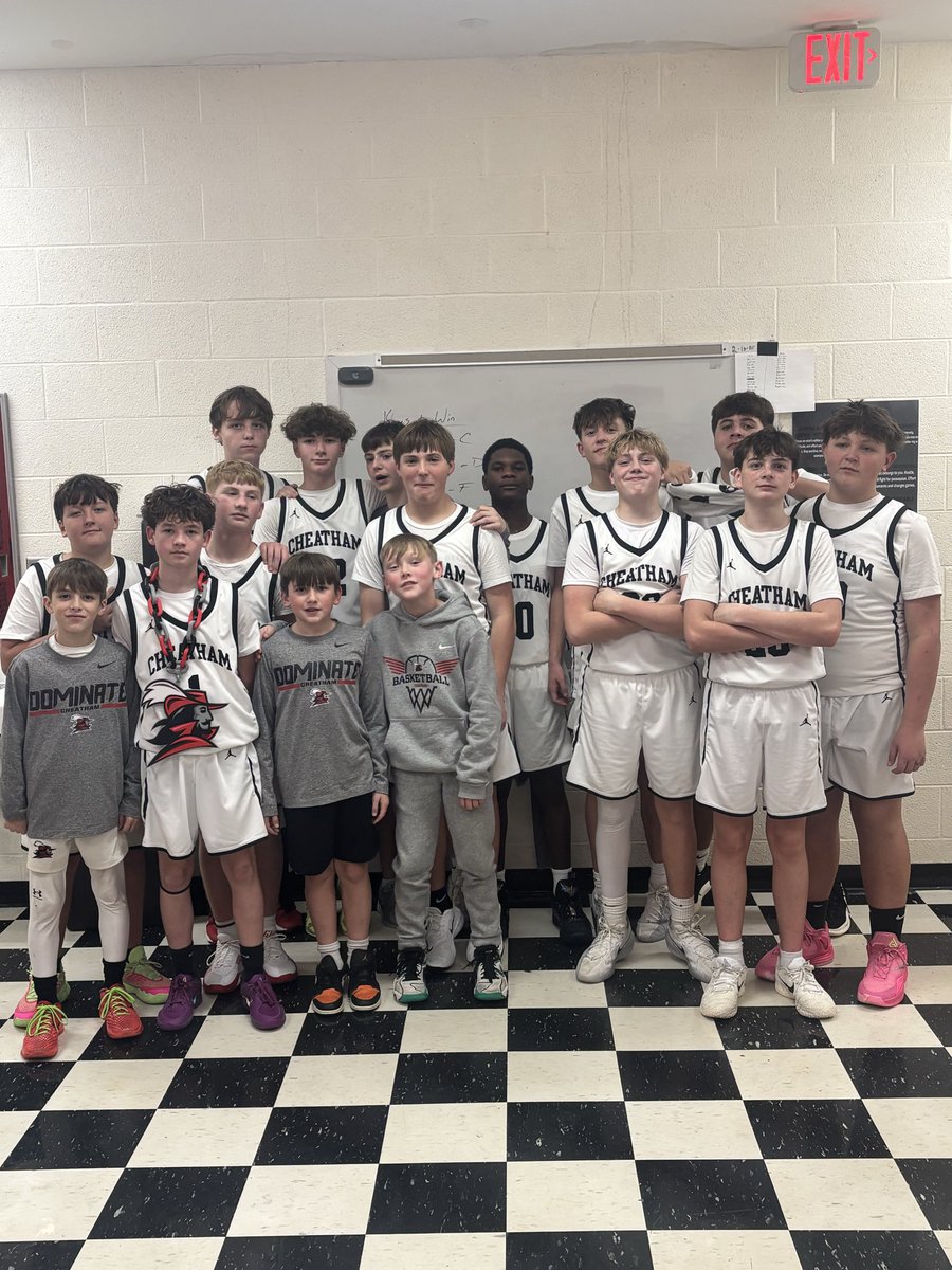 bwaller33's tweet photo. 2 big wins for the varsity boys this week against Coopertown and Harpeth! The JV team picked up a great win against Harpeth! #proudcoach  #musketeers 
⚔️🏀 https://t.co/AvCT7oHEtb