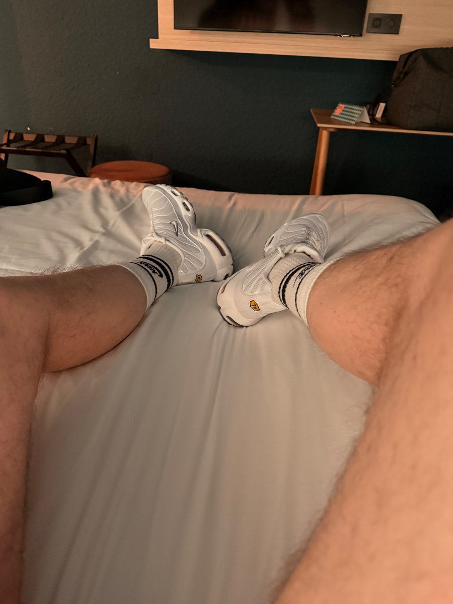 Cbgay 93 tweet media