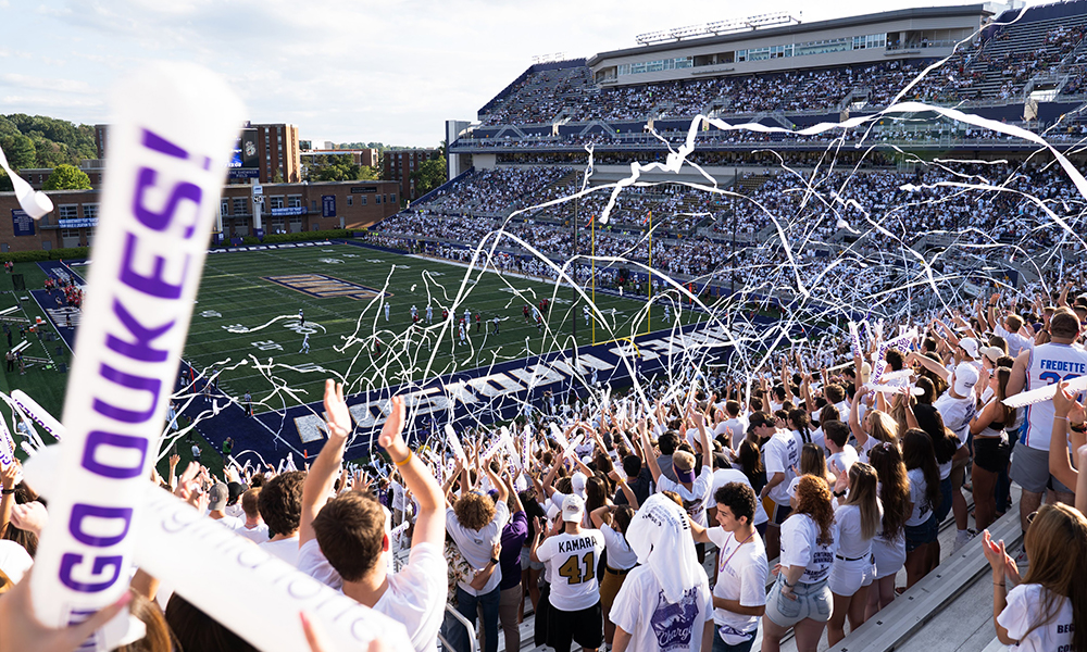 It's Game Day in the 'Burg! 🐶 Pack Bridgeforth and bring the noise! Fuel your spirit, stop by the Leeolou Alumni Center pre-game for some FREE swag. Can't make it? Tag us in your watch party celebrations!

#GoDukes #FeatureFriday #SunBeltChampionship #JMUAlumni