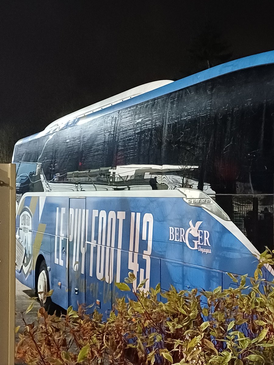 _scapi_'s tweet image. Une belle soirée qui s'annonce mdrr