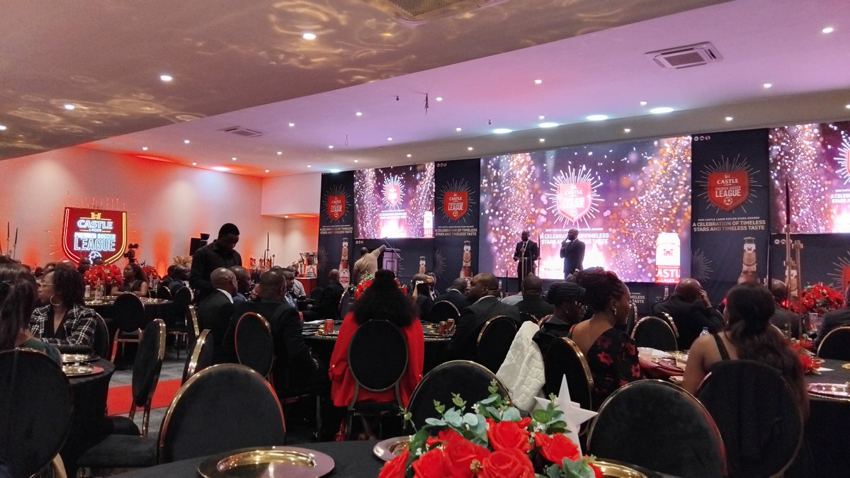 Steve Vickers tweet media