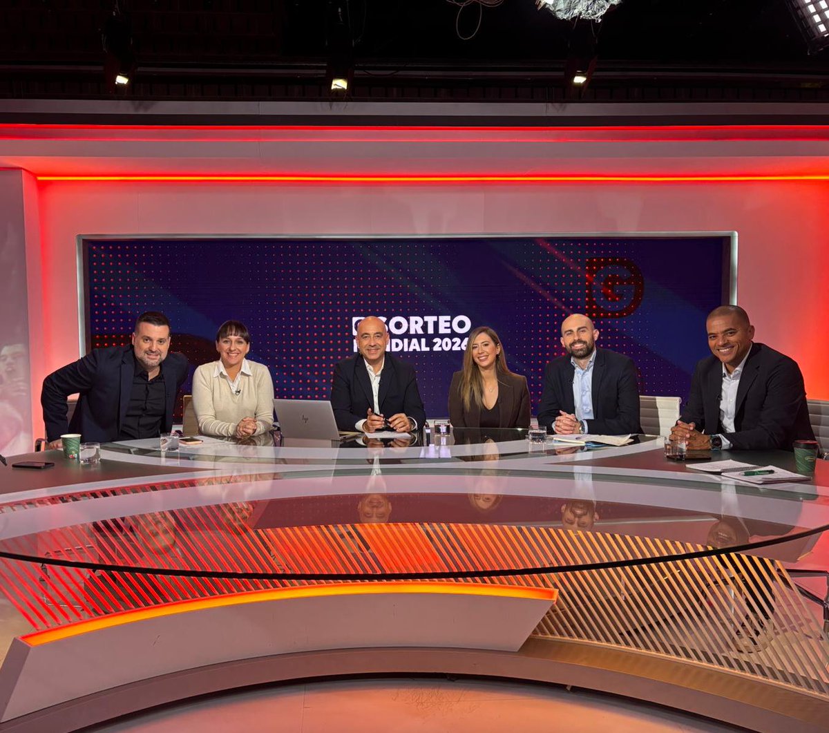 Día 1. El Mundial ya está aquí. El Sorteo. En <a href="/Gol/">GOL</a>. Con <a href="/juveedjogo/">Juvenal Edjogo Owono</a> <a href="/FerminSuarez03/">Fermín Suárez</a> <a href="/martacorrederac/">Marta Corredera</a> <a href="/MarcMayola/">Marc Mayola Huguet</a>.