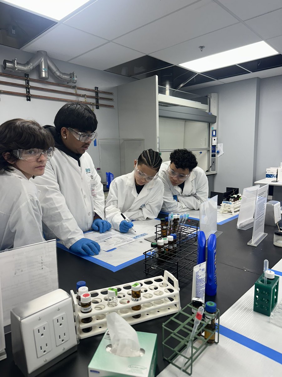 DoverMiddleSchool tweet media