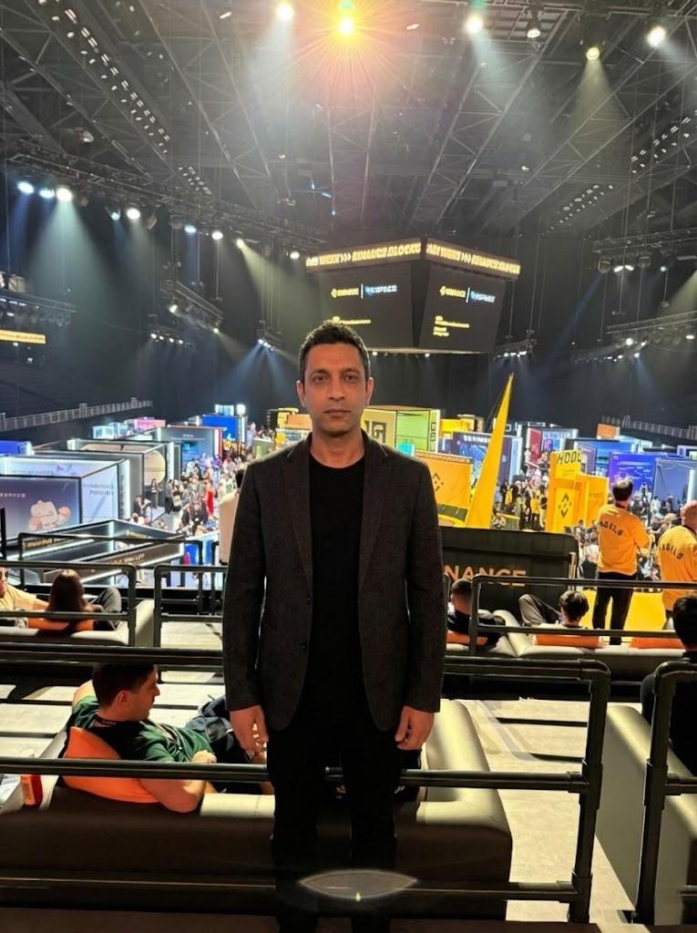 Digivolt_io's tweet photo. Digivolt was at the Binance Dubai event!
Our teammate David had the chance to connect with innovators, builders, and industry leaders.
The future of energy is being built together. ⚡️
#Digivolt #BinanceEvent #Dubai https://t.co/EnQR8YhqQS