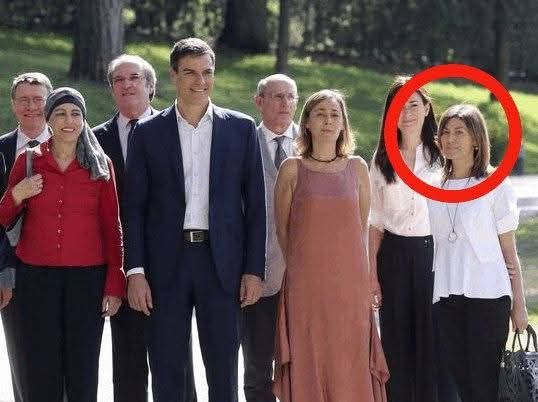 Catedrática, ex asesora de Pedro Sánchez y cuñada de Teresa Ribera.
El Gobierno intenta que sea ella quien juzgue a Ábalos en la Sala del Tribunal Supremo.
Ya ha pasado el primer filtro (El Confidencial)
Es hija de Enrique Bacigalupo, aquel argentino exiliado que metido a juez en