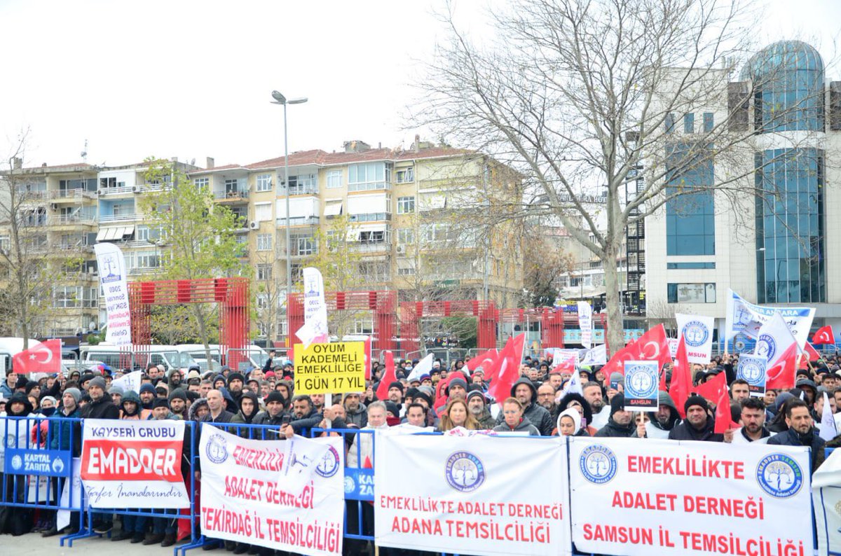 <a href="/IspirBulent/">Bülent İspir</a> <a href="/EmadDernegi/">EMEKLİLİKTE ADALET DERNEĞİ ⚖️</a> <a href="/mihribanugurluu/">Mihriban UĞURLU ⚖️</a> Bülent bey bizlerin bu saatten sonra siyasi fanatik olma devrimiz çoktan bitti #EMADDER olarak 81 il 922 ilçede sağcı solcu milliyetçi muhafazakar bir olduk bekliyoruz kimin oyu daha büyük göreceğiz #EMADDER #milletinsesidestici