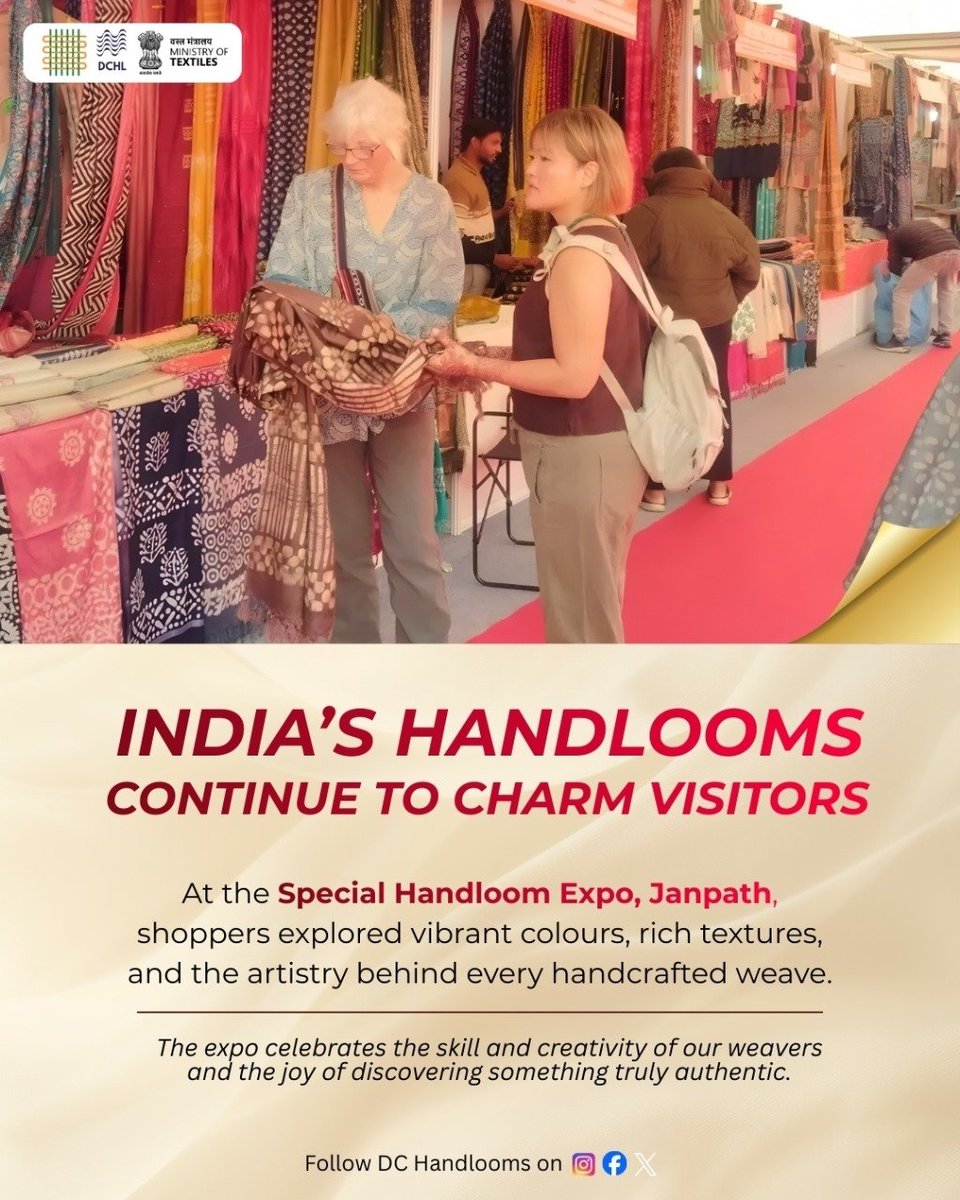 dchandlooms01's tweet photo. At the Special Handloom Expo, Janpath, shoppers are getting lost in vibrant colours, rich textures, and the artistry behind every handcrafted weave.
#HandloomsOfIndia #AuthenticCrafts #handlooms #MinistryofTextiles #DChandlooms #swadeshi #VocalForLocal #specialhandloomexpo #expo https://t.co/7or5V6sjT5