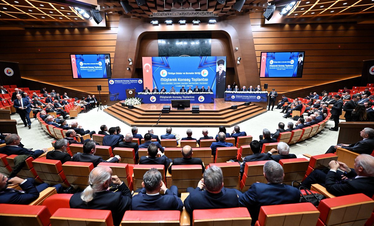 Odamız Yönetim Kurulu Başkanı Mehmet Kaya, TOBB Başkanımız Sn. M. Rifat Hisarcıklıoğlu’nun ev sahipliğinde, Cumhurbaşkanı Yardımcısı Sn. Cevdet Yılmaz ve konsey üyelerinin katılımıyla gerçekleştirilen “TOBB Müşterek Konsey Toplantısı”na katıldı.

Toplantıda konuşan Başkan Kaya,