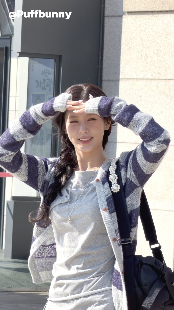 Puffbunny970131's tweet photo. 251104
#MIYEON #idle #미연 https://t.co/8YCjsvbPpM