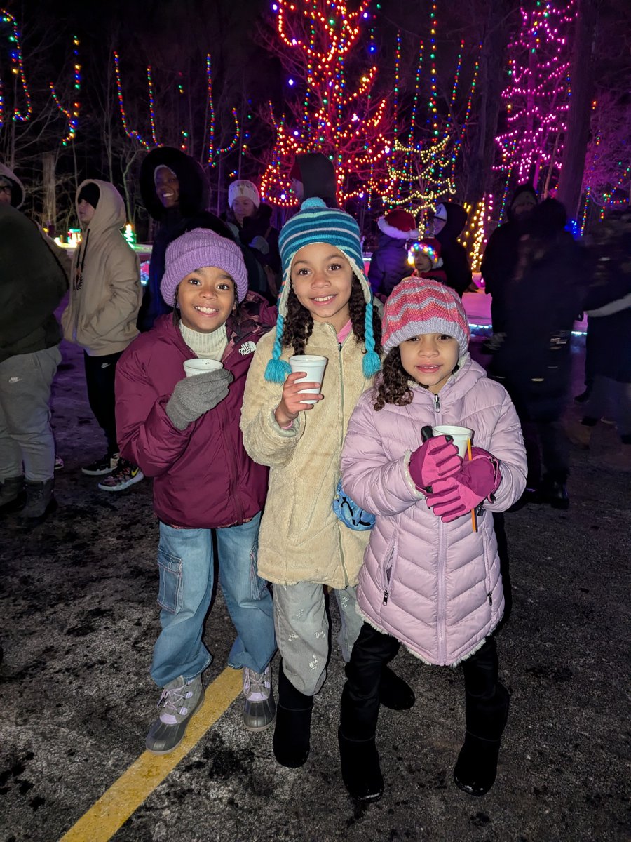 cityofmacedonia's tweet photo. With tonight's frigid temps (real feel 17° 🥶), we’re making a small change to the WinterFest schedule: Fireworks now start at 7 PM and will wrap up the evening's activities. Still plenty of time to enjoy the lights, train rides, Santa, and hot chocolate. Bundle up and join us! https://t.co/dwyD5pkqAS