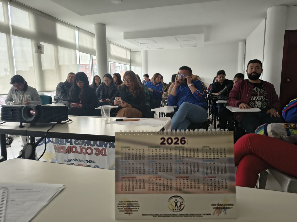 #Hoy reunión de cierre de gestión del <a href="/SNTSdeColombia/">SNTSdeColombia</a> 

Durante el evento presentamos informe de gestión, hubo entrega de premios y obsequios, socialización de firma de convenio, y para cerrar, un brindis para celebrar cómo familia sindical.

Visita nuestro Facebook para más info