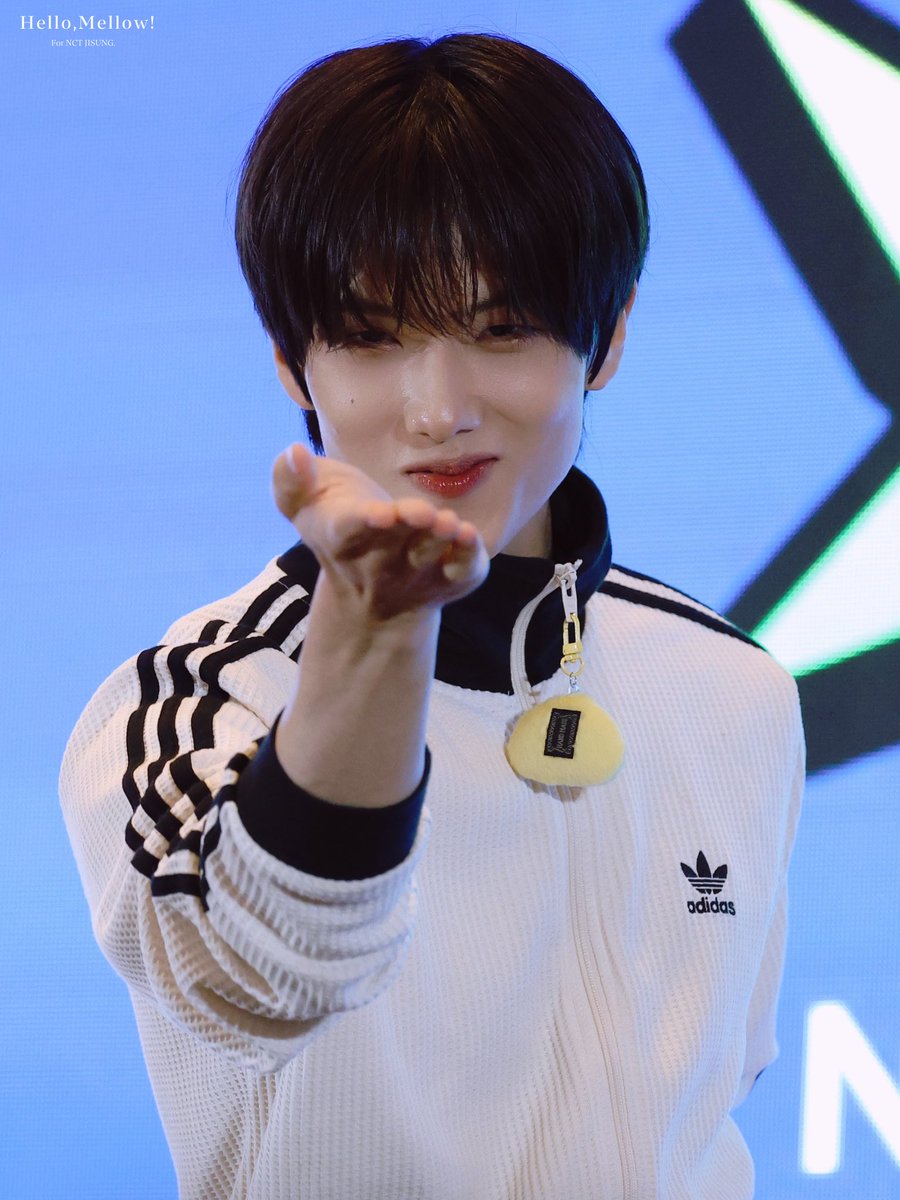 251205 FANME 팬싸

누나도 설렌당…

#지성 #JISUNG #NCTDREAM