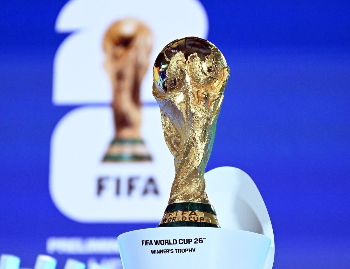 Kulturlesite_'s tweet image. 🚨 OFFICIEL !!

La COUPE du MONDE 2026 aura un SHOW à la mi-temps de la FINALE 🤯

Qui rêvez-vous de voir sur scène ?