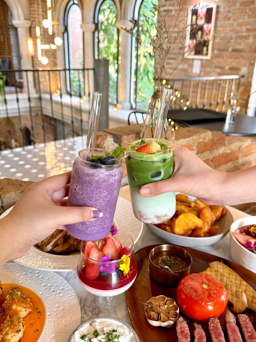 cmreports's tweet image. Friends are not only those who are with you in your happiest times, but also those who are with you in your saddest times.🫶😻