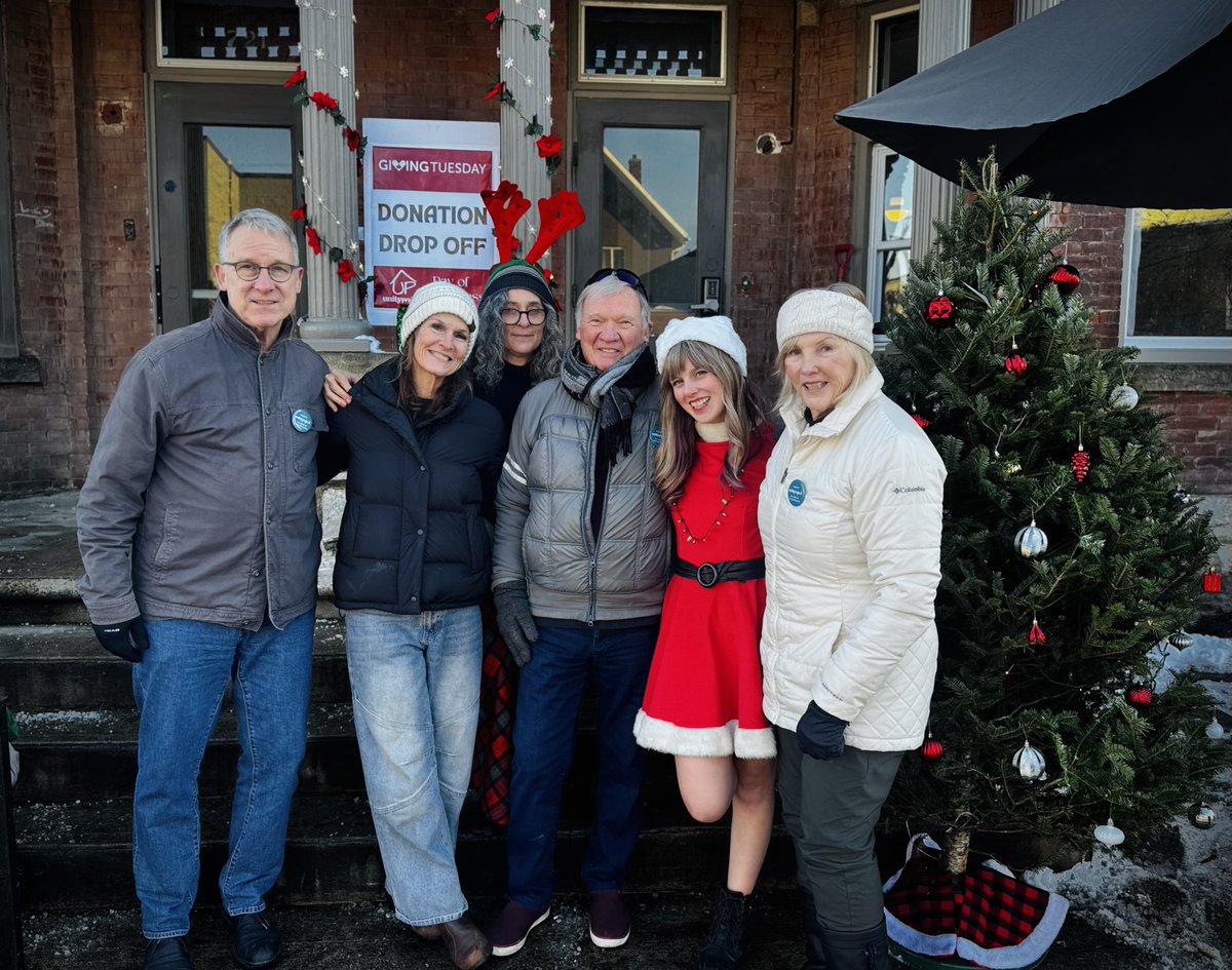 UnityProjectLdn's tweet image. Thank you for joining #GivingTuesday! We raised $22k+ and shared hundreds of cookies + hot drinks, sparking community connection. Missed it? You can still give! Help fill a Santa Sack so every participant (and pet!) has something special this Christmas: upsantasacks.ca