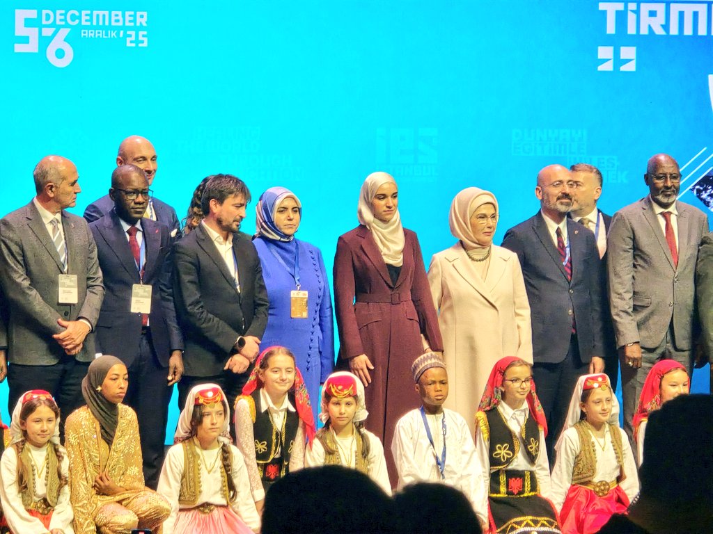 📍İstanbul 

Türkiye Maarif Vakfı'nın 5. İstanbul Eğitim Zirvesi'nde bulunmaktan ve Sayın Emine Erdoğan Hanımefendi'nin katılımıyla bu vizyoner etkinliği deneyimlemekten onur duydum. Eğitim diplomasisi alanındaki bu güçlü vizyon için tebrikler. Suriye Arap Cumhuriyeti Devlet