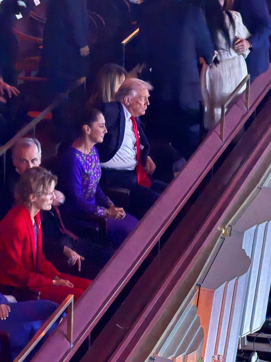 Trump y Sheinbaum habrían hablado mientras Lauryn Hill cantaba 

Esto, según MARCA