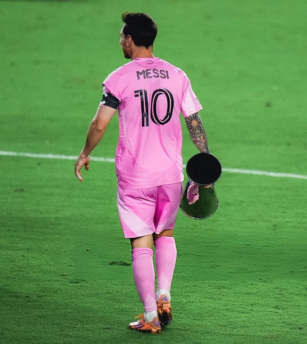 Probably because Messi has a trophy to play for tomorrow.

Something Ronaldo hasn’t even gotten close to in five years.