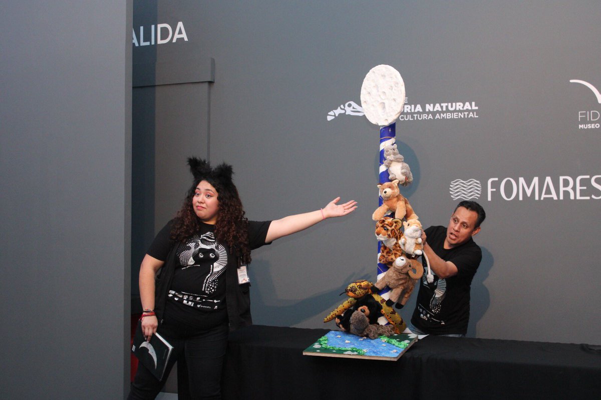 NDE_MHN's tweet photo. Y por supuesto, nuestro agradecimiento a todo el equipo del museo por su compromiso para hacer posible la Noche de las Estrellas 2025,  en especial a nuestros asesores educativos, cuyas actividades sobre astronomía iluminaron la experiencia de quienes nos acompañaron. #NDE2025 https://t.co/bgJy8cJG5k
