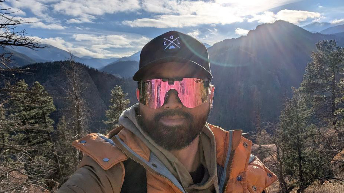 haka_hat's tweet photo. Getting after it in Colorado rocking the COL X Trucker Hat – serious winter hikes? We got you, even in December. ❄️🏔️ #HakaHat #TruckerHat #CustomTruckerHats
Shop your state: https://t.co/puElMun5Cd https://t.co/CnrdI6ANGu
