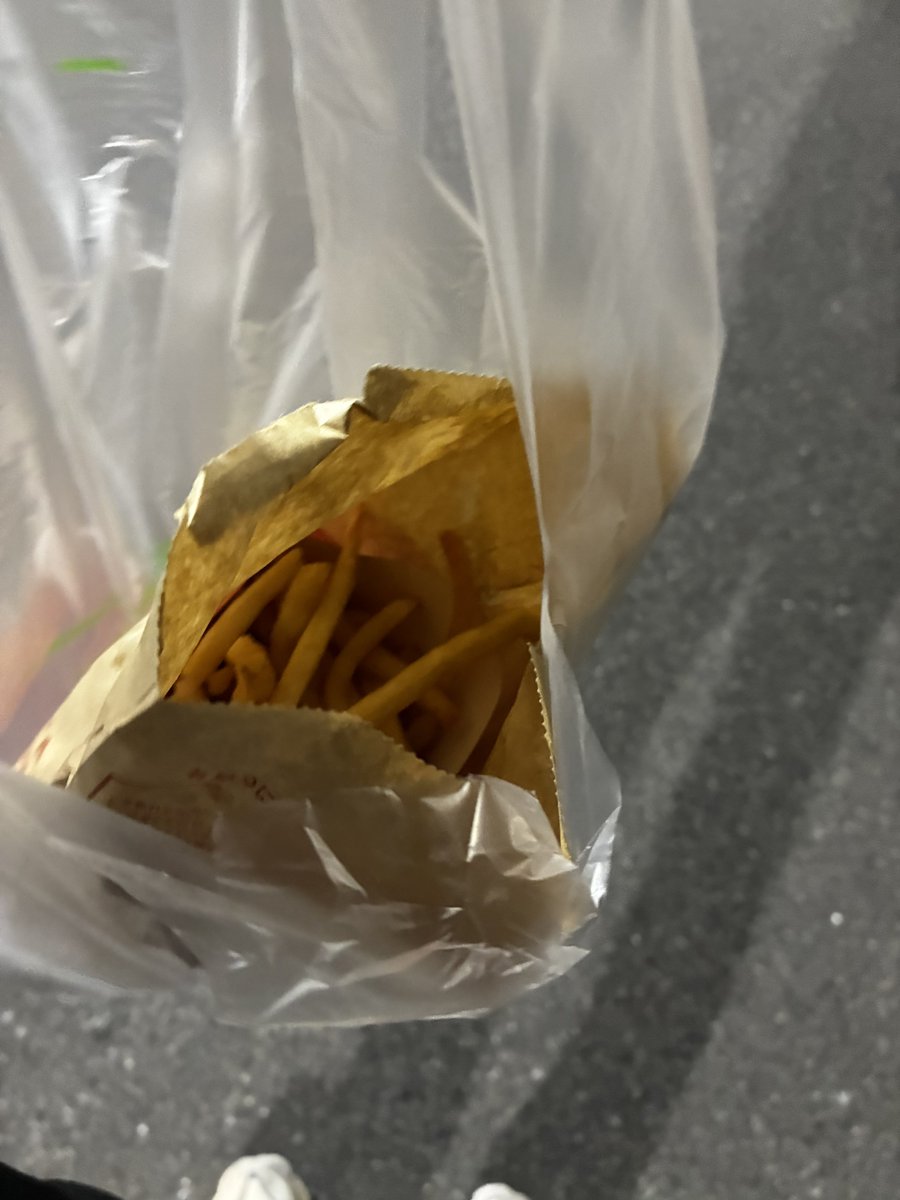 先輩を送ったらやっぱマックや