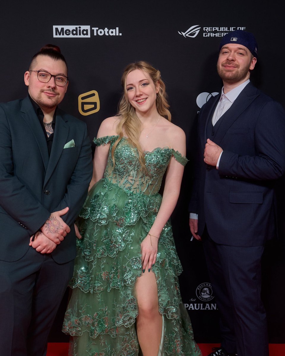 Timhorus tweet media