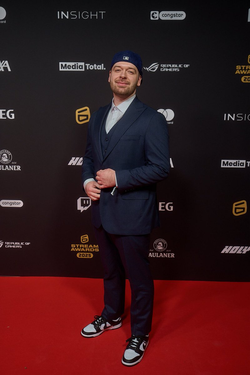 Timhorus tweet media