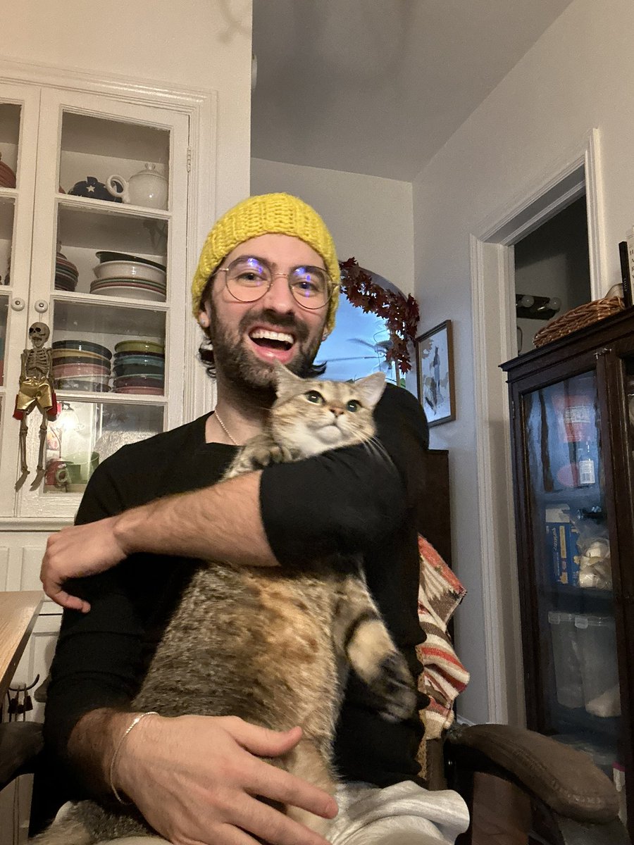 ProfLace's tweet image. I tried to get a cute pic cause we were cuddling but I banged my elbow and scared her but the timer was already going