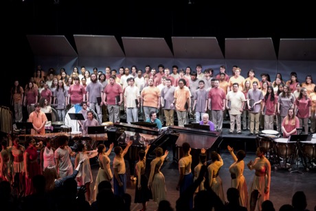 ☃️ Season's greetings!❄️ 

🌺 TMRW NIGHT: Come out &amp; support the talented WP Chamber Choir as they open for #singersongwriter Judy Collins. Join in the holiday cheer as they perform a singalong #Christmas medley + other selections. 

🎟 sheacenter.vbotickets.com/event/an_eveni… 

#voice #concert