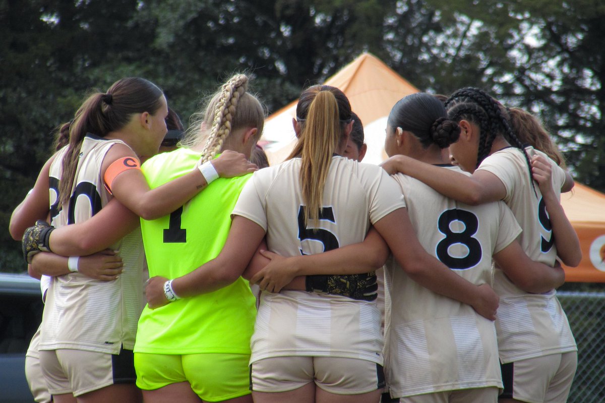 Coach Josh Burton tweet media