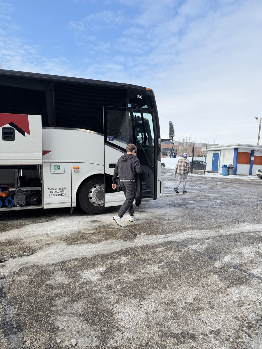 Buses are loaded. 
🔜 Arden Hills, Minn.