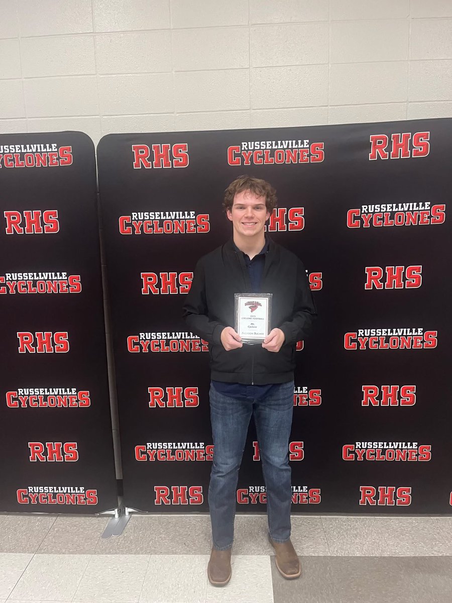 RussellvilleFootball tweet media