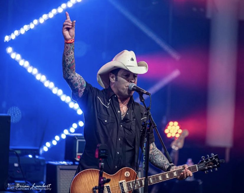 The Never Surrender Tour heads to Saloon Door West in Pearland TX 13 Dec 12 noon for the Sergeant Records Christmas Toy Drive Concert,