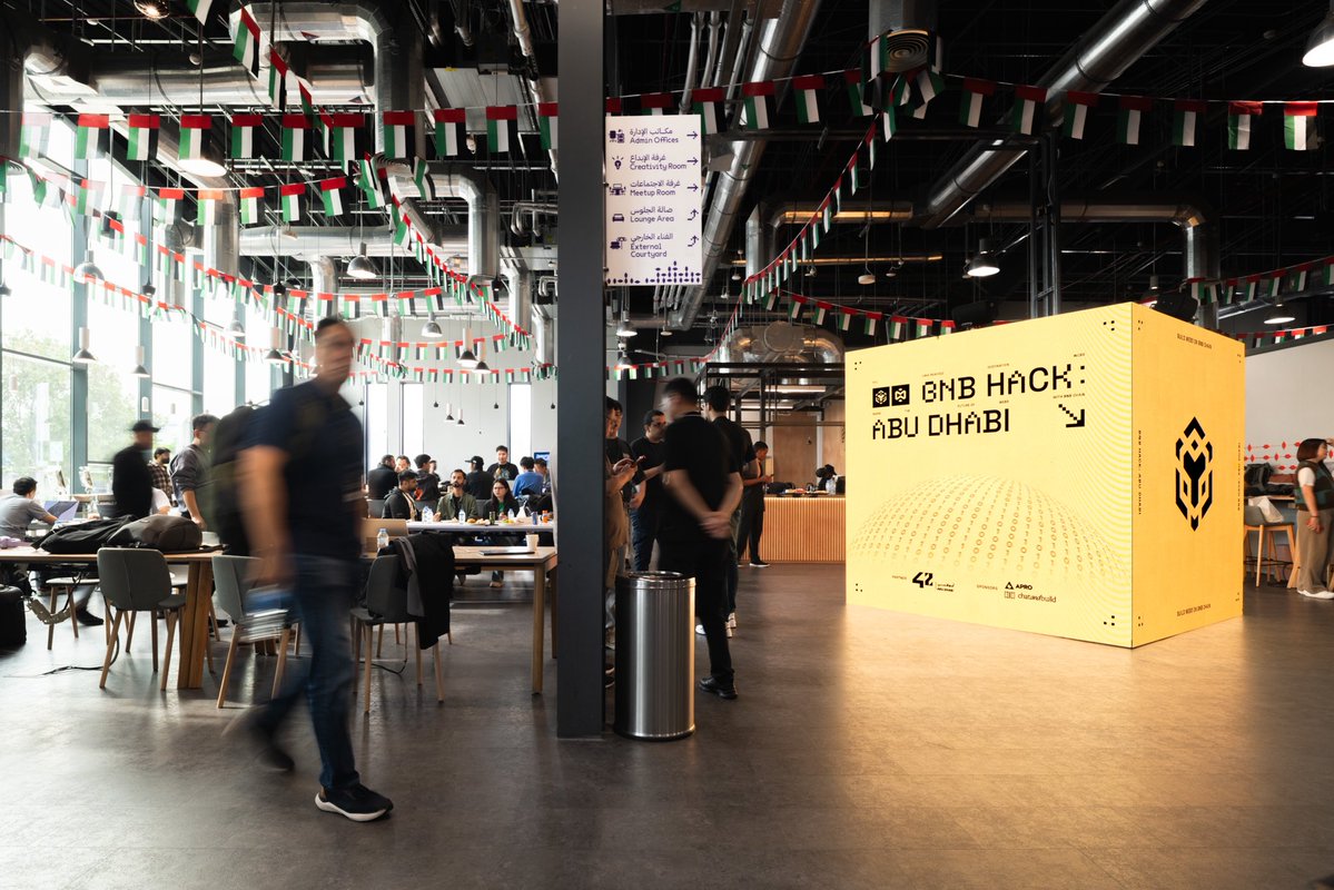 Loving the energy at #BNBHack Abu Dhabi today! Inspiring to see all these amazing builders in action.

Looking forward to demo day tomorrow and a (very) special AMA.

Build n Build 

👾👾👾